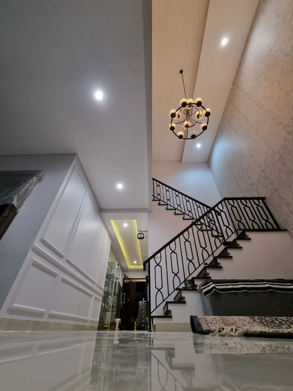 Rumah Pejaten modern architectural staircase interior design Jakarta